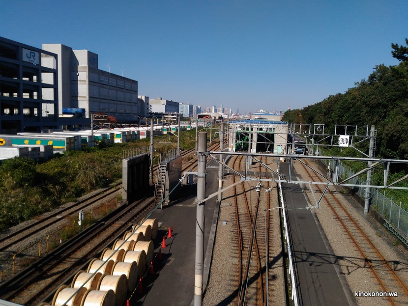 大井車両基地で新幹線とドクターイエローを見る